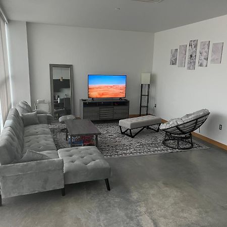 "Arrons Place" At The Griswold ديترويت المظهر الخارجي الصورة